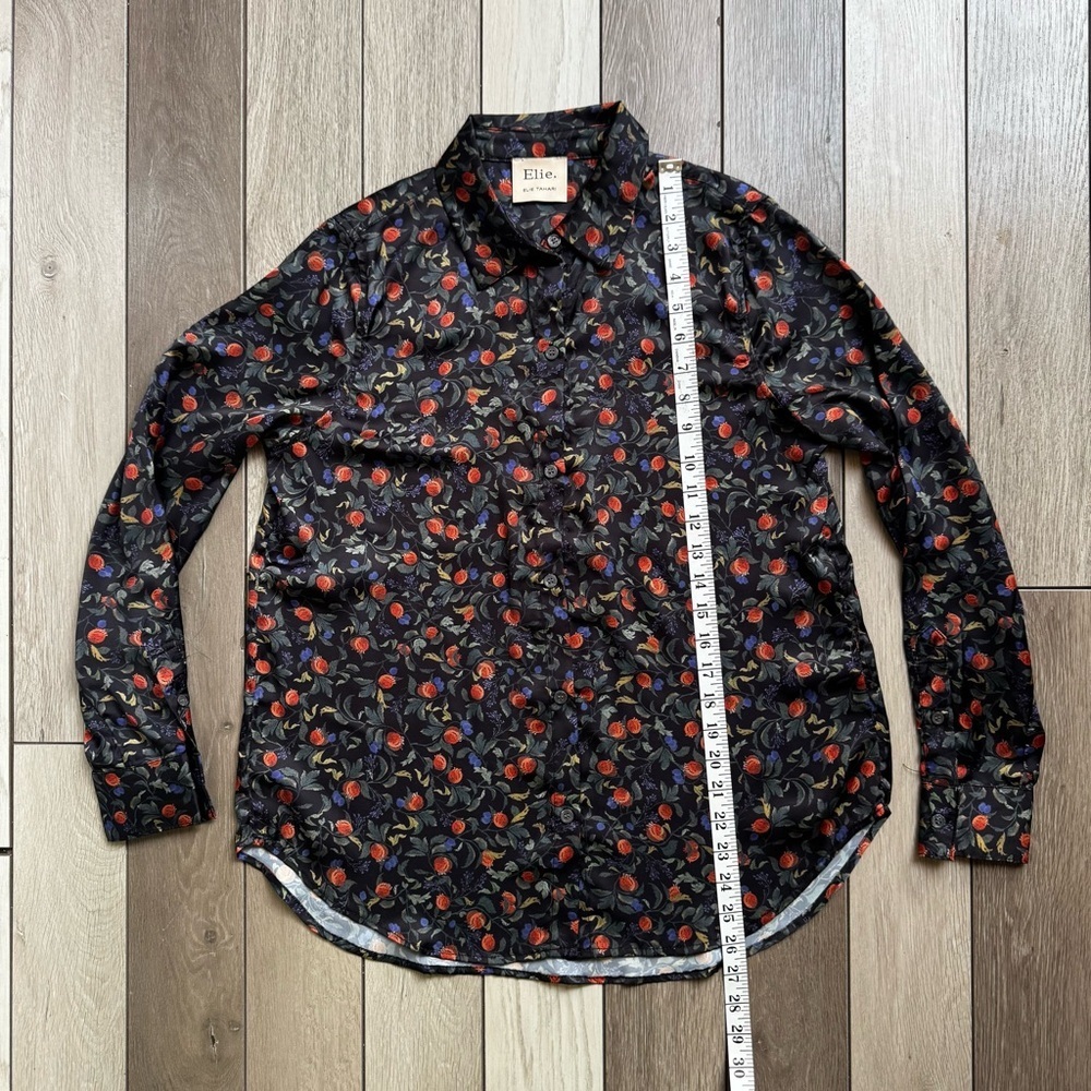 Elie Tahari Women’s Shirt Black Floral Satin Button Up Blouse | Size: Small - Picture 6 of 7